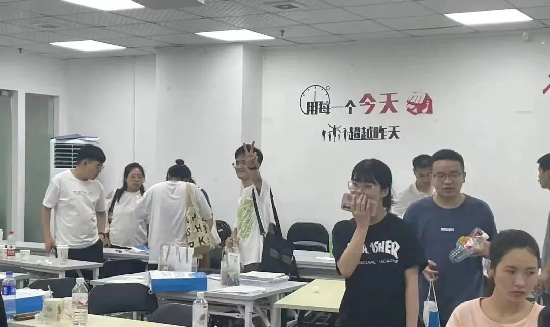 二次省考陪跑，终于扬眉吐气了一把，爽!